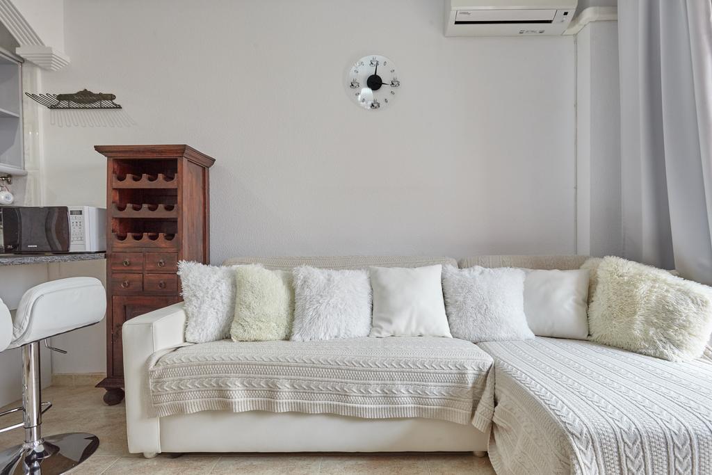 Lenas Pedro Lorca Apartment *