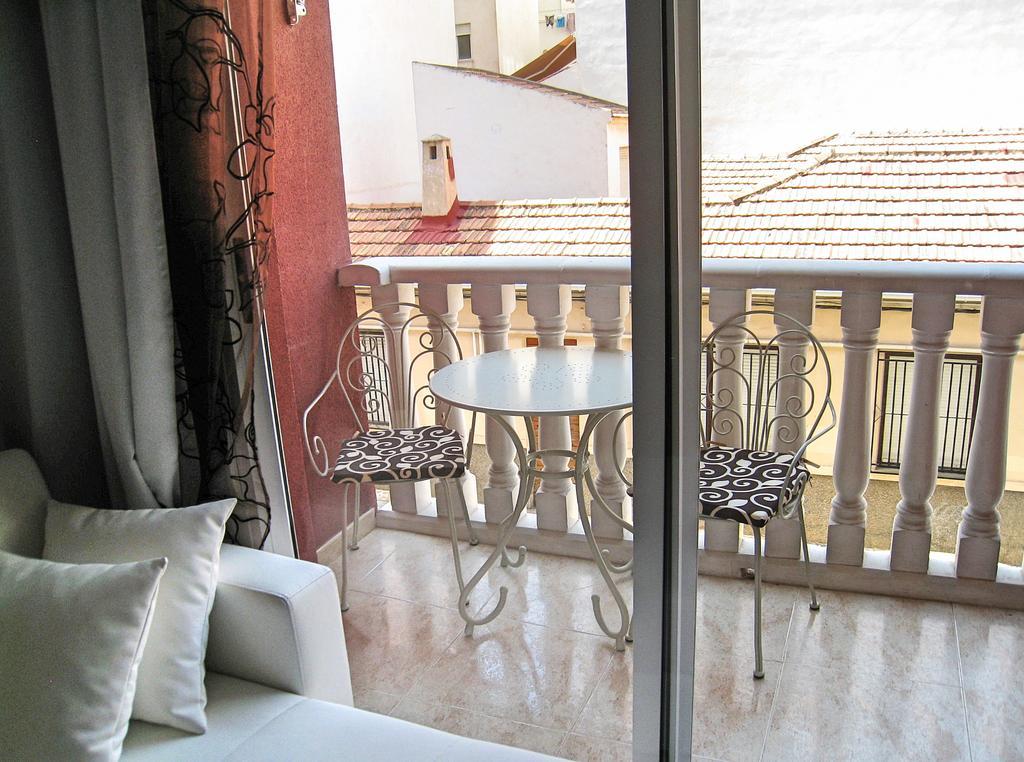 Lenas Pedro Lorca Apartment *
